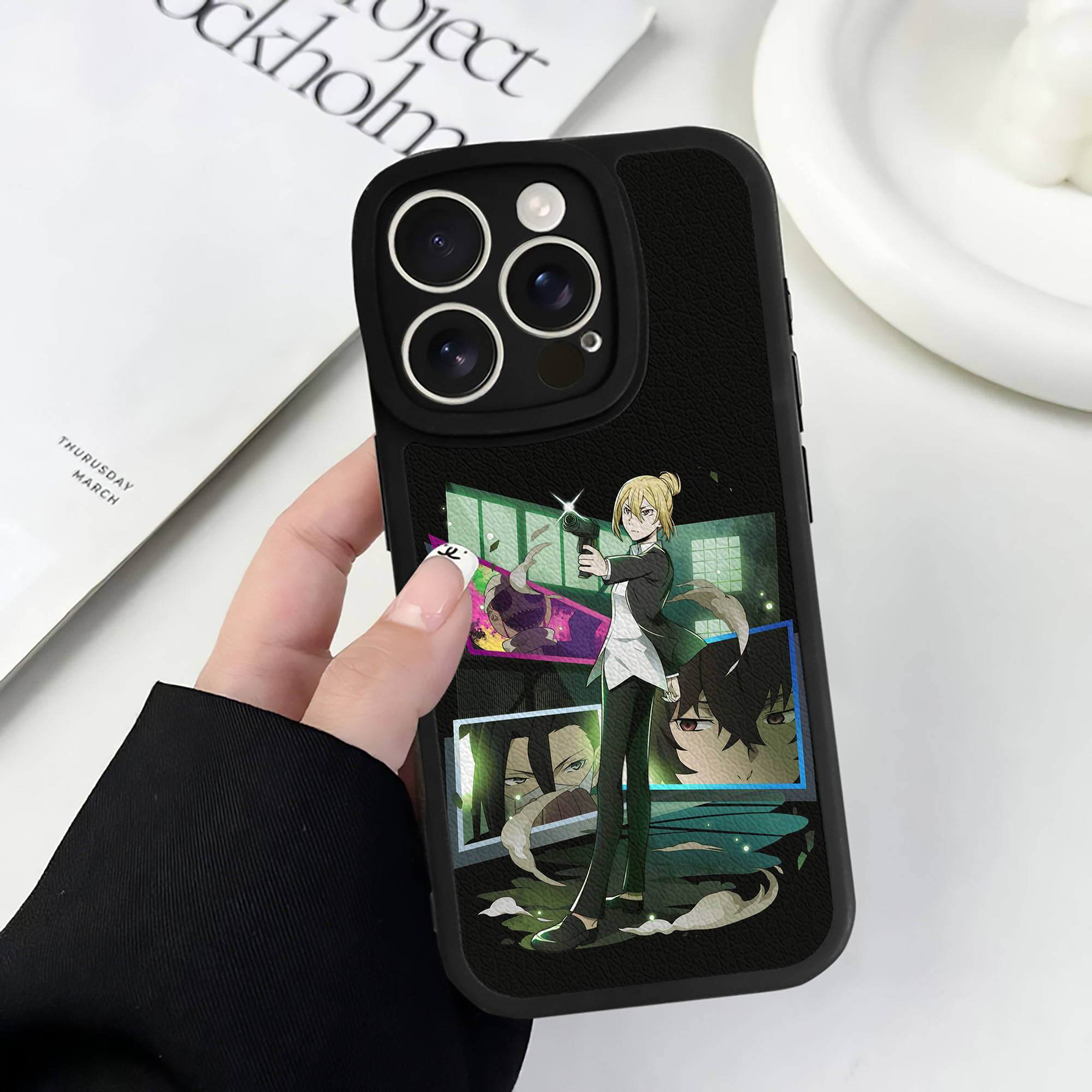 （画像用） 文豪ストレイドッグス Bungo Stray Dogs 【iPhone 16シリーズ対応】シリコンスマホケース（レザー調） 材質：シリコン